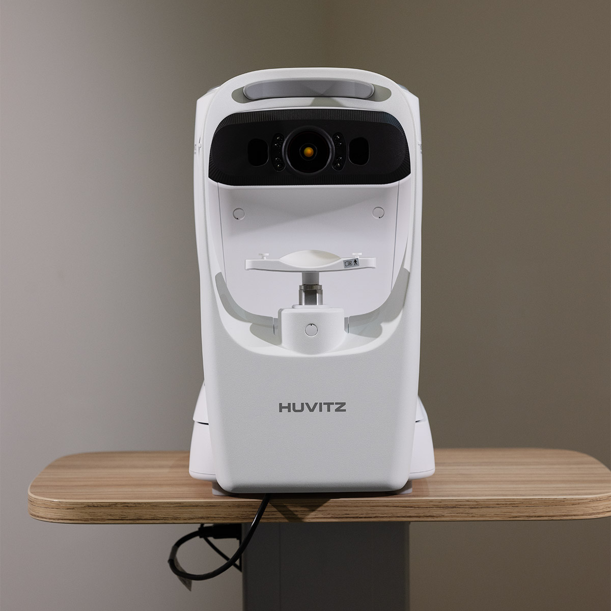Huvitz Autorrefractor Queratómetro HRK-8100A — vista 20 de 23