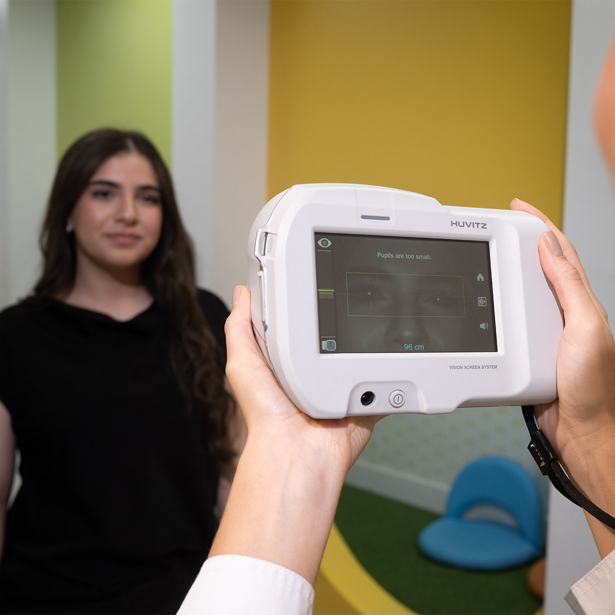 Huvitz Autorefractómetro Portátil HVS-1 — vista 18 de 21