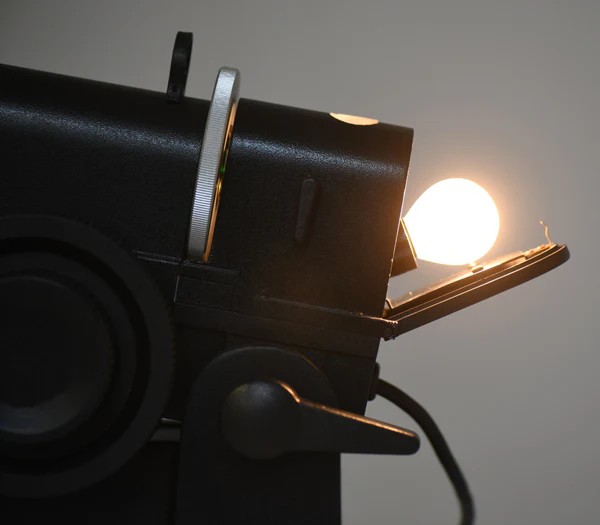 Luxvision Lensómetro Manual con Lecturas Externas LM-700 — imagen de detalle 7 de 8